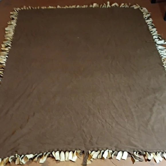 Cozy Tan and Brown Fleece Throw Blanket - Picture 4 of 5